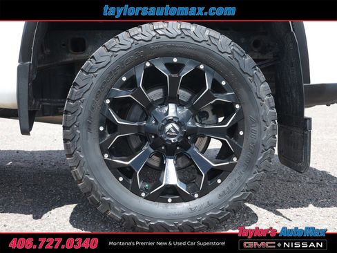 Used 2021 Chevrolet Silverado 1500 RST w/ Convenience Package II AWD/4WD image 33