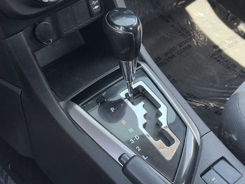 Used 2016 Toyota Corolla L FWD image 29