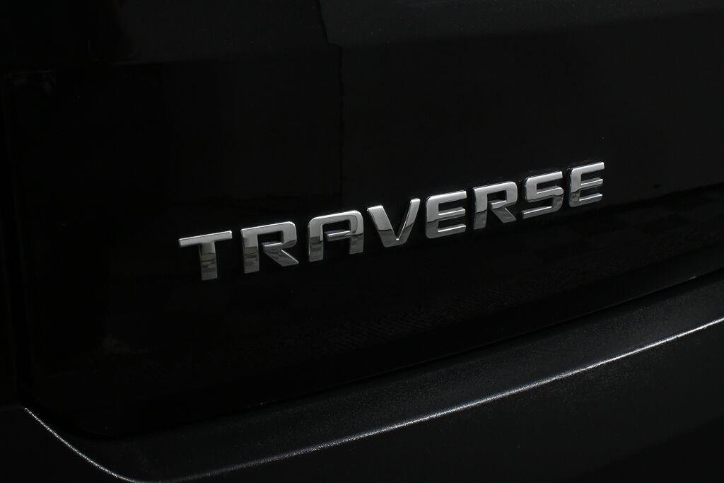 Used 2021 Chevrolet Traverse LT FWD image 25