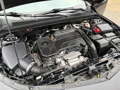 Used 2021 Chevrolet Malibu LT FWD image 9