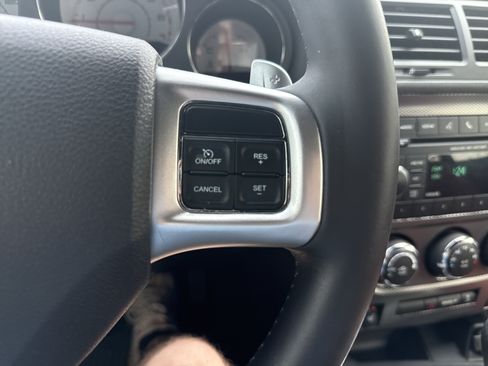 Used 2013 Dodge Challenger R/T Plus RWD image 19