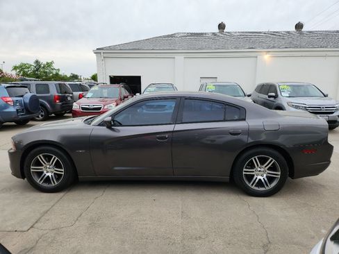 Used 2014 Dodge Charger R/T image 2