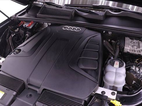 Certified 2021 Audi Q7 2.0T Premium Plus w/ Premium Plus Package AWD/4WD image 24