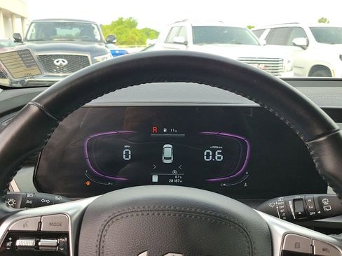 Used 2025 Kia Telluride S AWD/4WD image 19