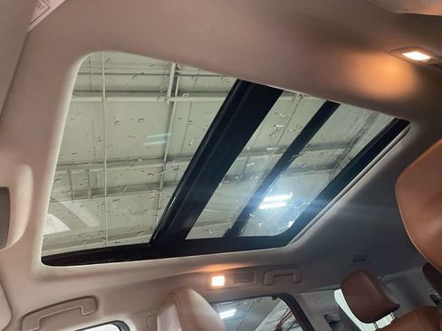 Used 2023 Nissan Pathfinder Platinum AWD/4WD image 22