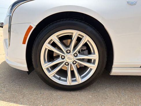 Used 2024 Cadillac CT4 Luxury w/ Sun And Sound Package RWD image 10