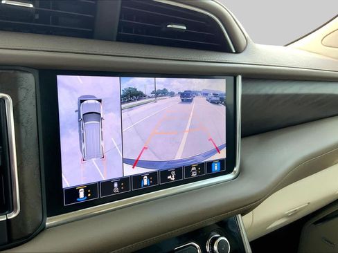 Certified 2021 GMC Yukon XL Denali RWD image 29