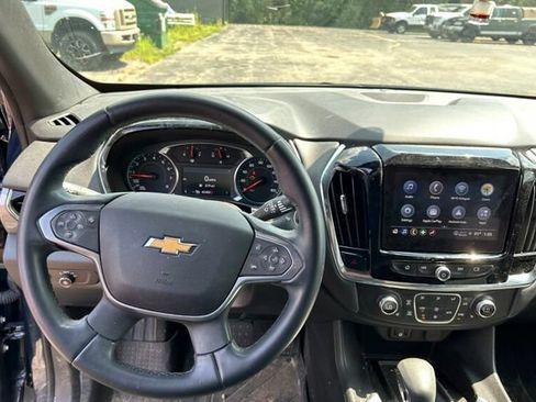 Used 2023 Chevrolet Traverse LT w/ LPO, Floor Liner Package AWD/4WD image 4