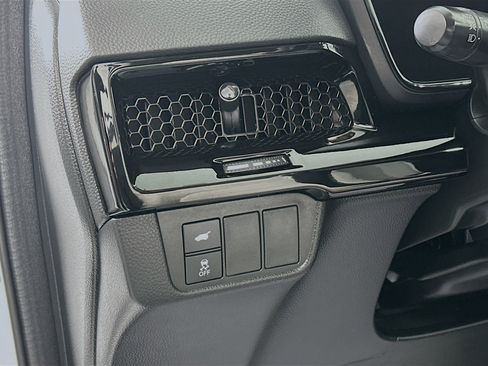 Used 2024 Honda CR-V EX-L image 10
