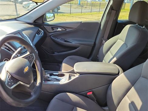 Used 2018 Chevrolet Malibu LS image 10
