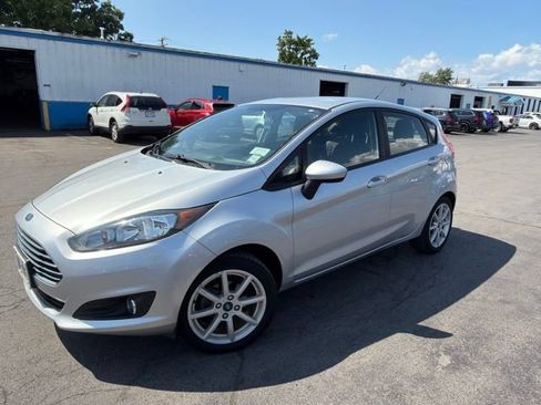 Used 2019 Ford Fiesta SE w/ Equipment Group 201A FWD image 4