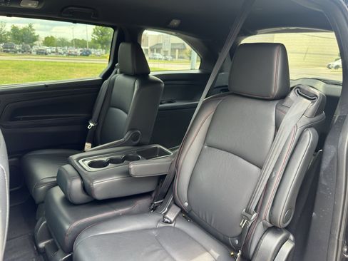 Used 2025 Honda Odyssey Sport-L image 19