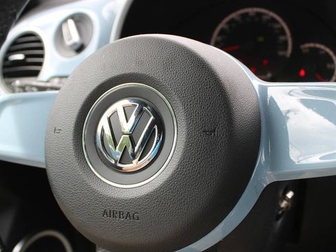 Used 2013 Volkswagen Beetle 2.5 FWD image 13