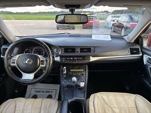 Used 2013 Lexus CT 200h w/ Premium Pkg w/Backup Camera FWD image 12