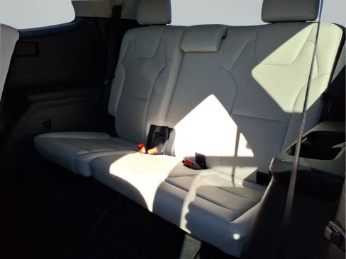 Used 2022 Kia Telluride EX image 31