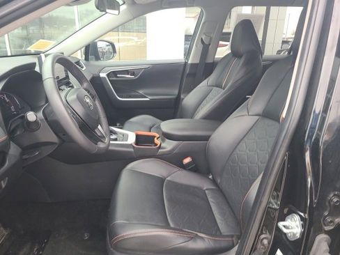 Used 2024 Toyota RAV4 Adventure image 16