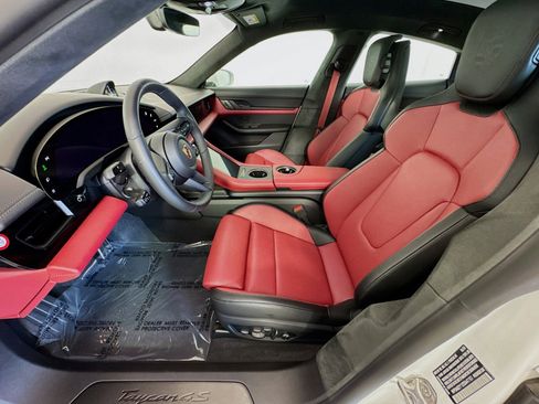 New 2025 Porsche Taycan 4S image 5