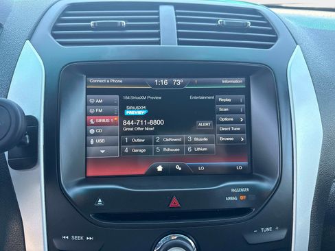 Used 2015 Ford Explorer XLT w/ Equipment Group 202A image 24