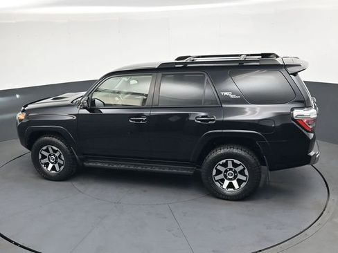 Used 2021 Toyota 4Runner TRD Off-Road AWD/4WD image 31