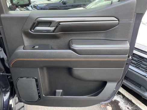 Used 2022 GMC Sierra 1500 AT4 w/ AT4 Premium Package image 12