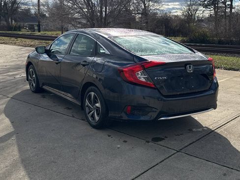 Used 2019 Honda Civic LX image 2