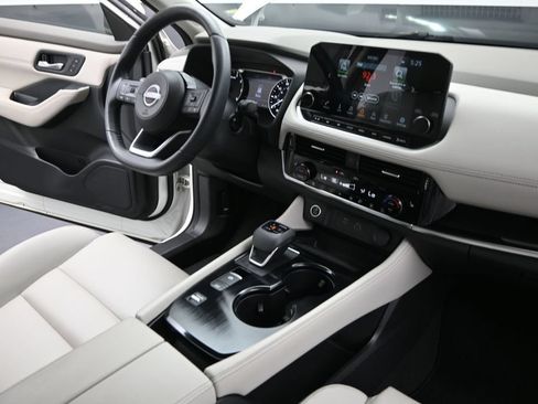 Used 2023 Nissan Rogue SL w/ SL Premium Package FWD image 30