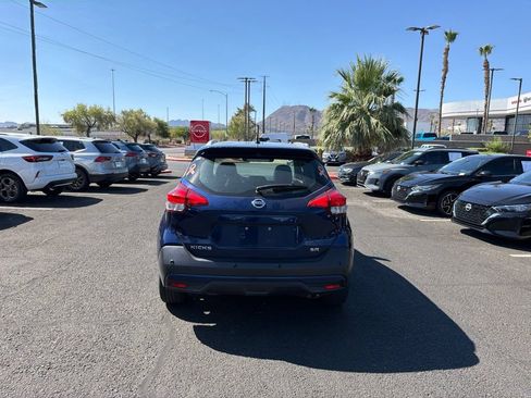 Used 2020 Nissan Kicks SR FWD image 6