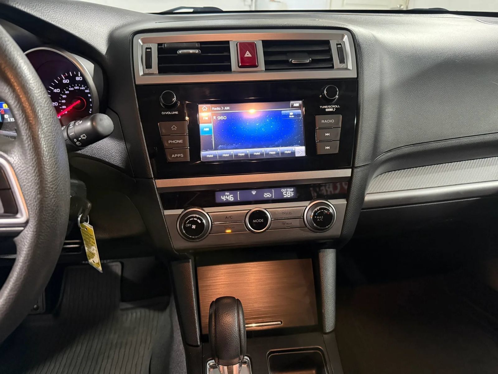Used 2018 Subaru Outback 2.5i AWD/4WD image 37