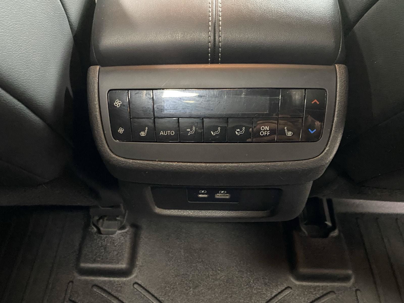 Used 2022 Nissan Pathfinder SL w/ SL Premium Package AWD/4WD image 24