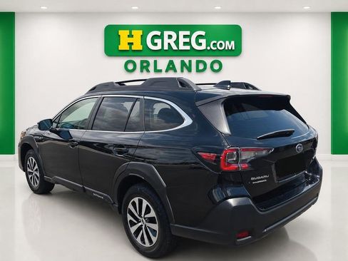 Used 2023 Subaru Outback Premium AWD/4WD image 2