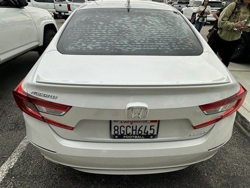 Used 2018 Honda Accord Sport image 4