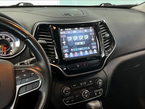 Used 2020 Jeep Cherokee Limited image 14