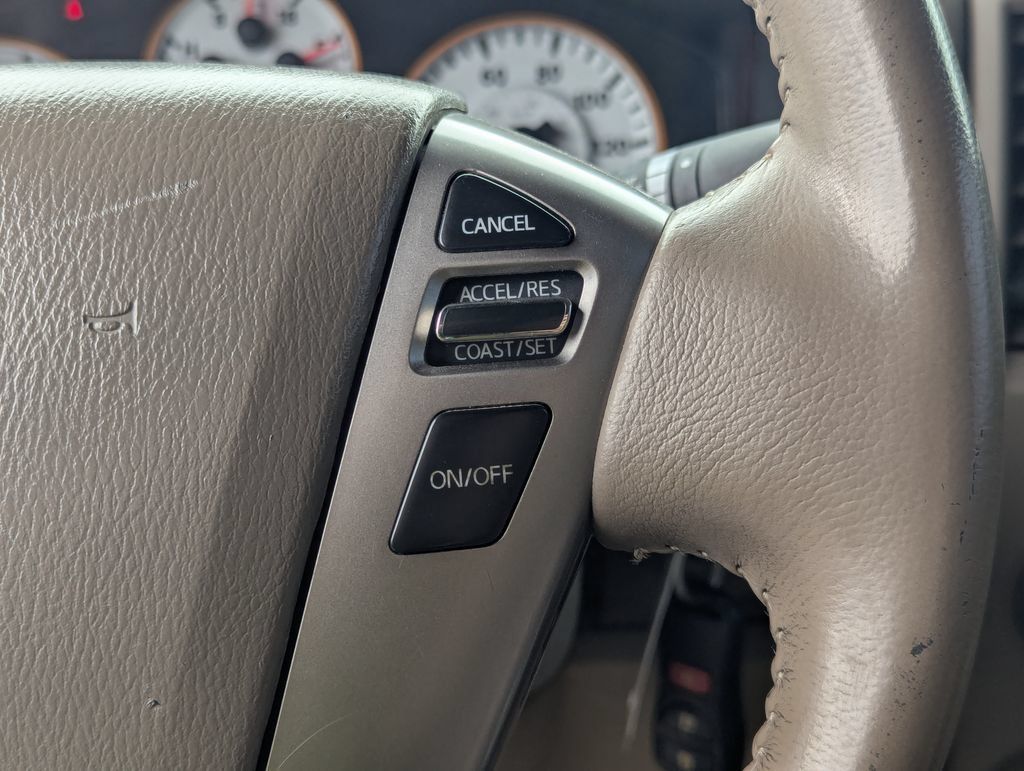 Used 2013 Nissan Titan 4x4 Crew Cab image 18