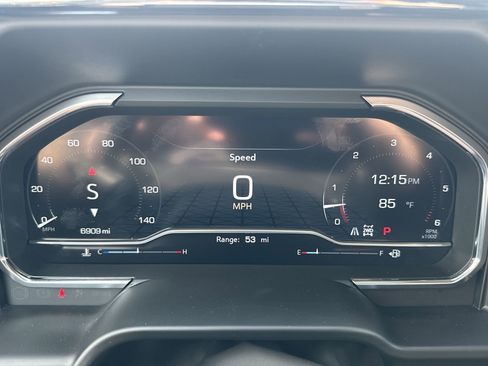 Used 2025 GMC Sierra 1500 AT4 image 23