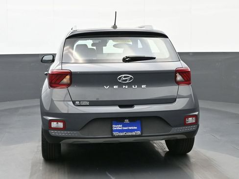 Certified 2023 Hyundai Venue Limited w/ Cargo Package image 4