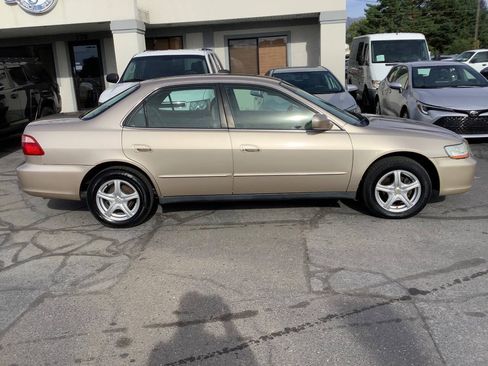 Used 2000 Honda Accord SE image 13