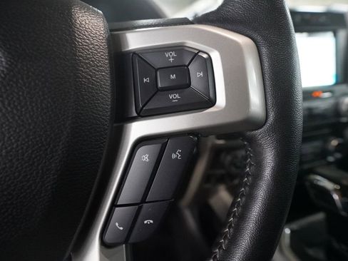 Used 2017 Ford F150 Lariat w/ Equipment Group 502A Luxury AWD/4WD image 18