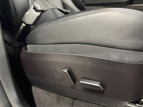 Used 2022 Tesla Model Y Performance image 16