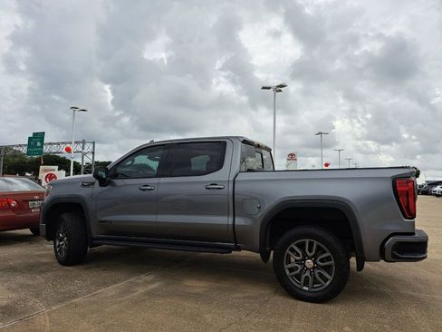 Used 2021 GMC Sierra 1500 AT4 w/ AT4 Premium Package AWD/4WD image 3