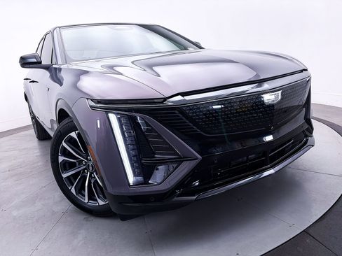 Used 2024 Cadillac Lyriq Sport RWD image 9
