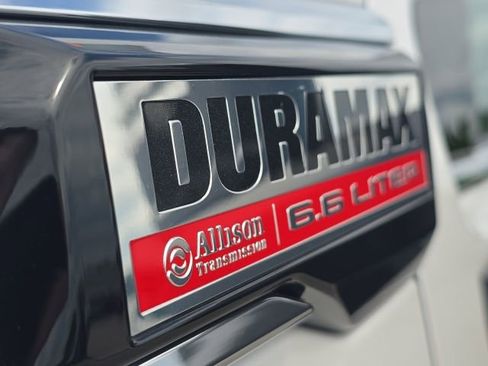 Used 2024 GMC Sierra 2500 Denali w/ Denali Reserve Package AWD/4WD image 9