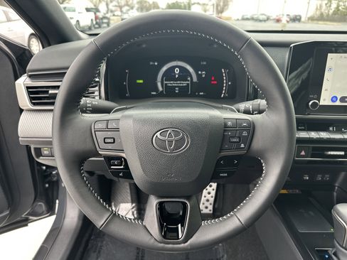 Certified 2026 Toyota Camry SE image 18