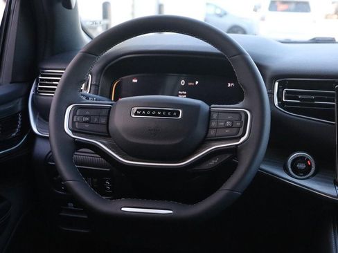 Used 2023 Jeep Wagoneer Series II w/ Flexible Seating Group image 26