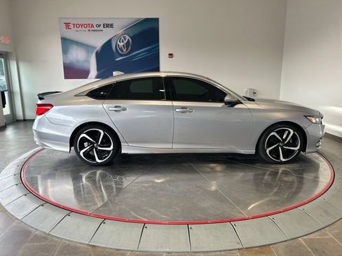 Used 2019 Honda Accord Sport image 8