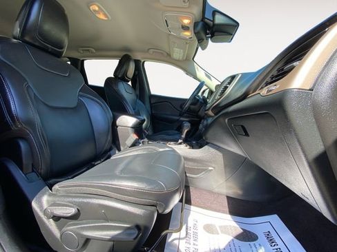 Used 2017 Jeep Cherokee High Altitude w/ Technology Group image 15