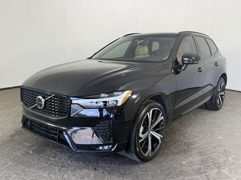 Used 2025 Volvo XC60 B5 Ultra w/ Protection Package Premier AWD/4WD image 3