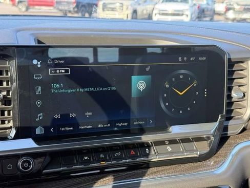 Used 2023 Chevrolet Silverado 1500 RST image 23