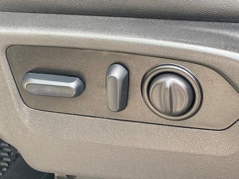 Used 2022 GMC Sierra 1500 AT4 AWD/4WD image 17