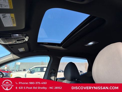 Used 2024 Hyundai Santa Cruz Night image 30