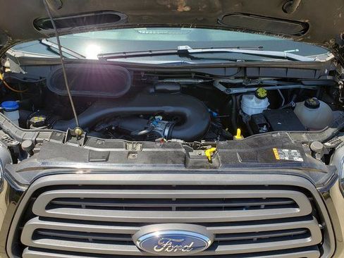 Used 2018 Ford Transit 150 XL RWD image 26